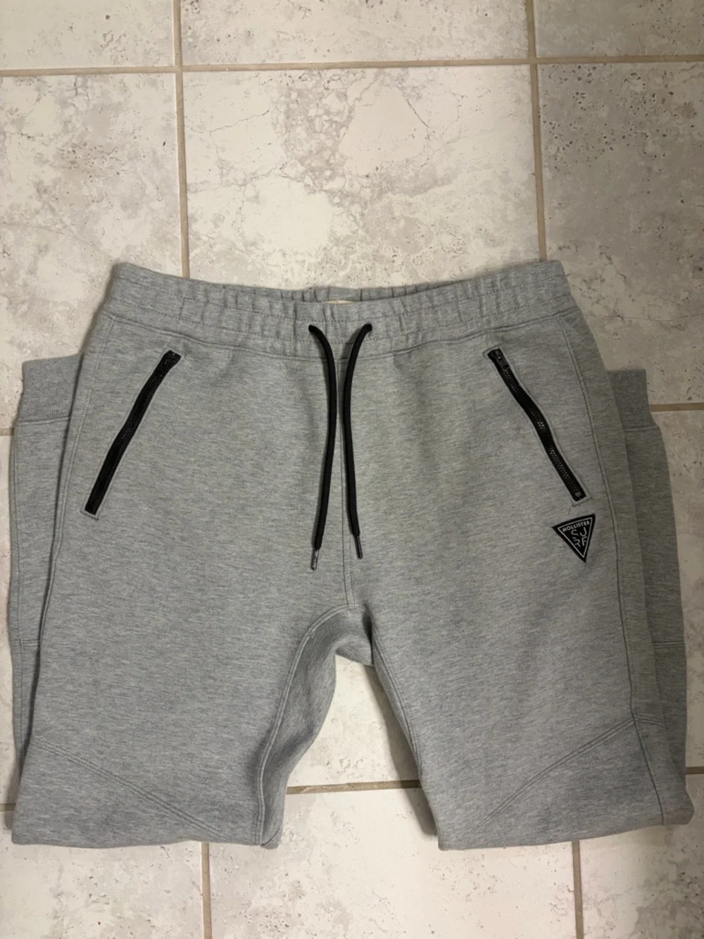 Hollister | Men’s Grey Jogger Sweatpants | Sz M - Picture 3 of 6